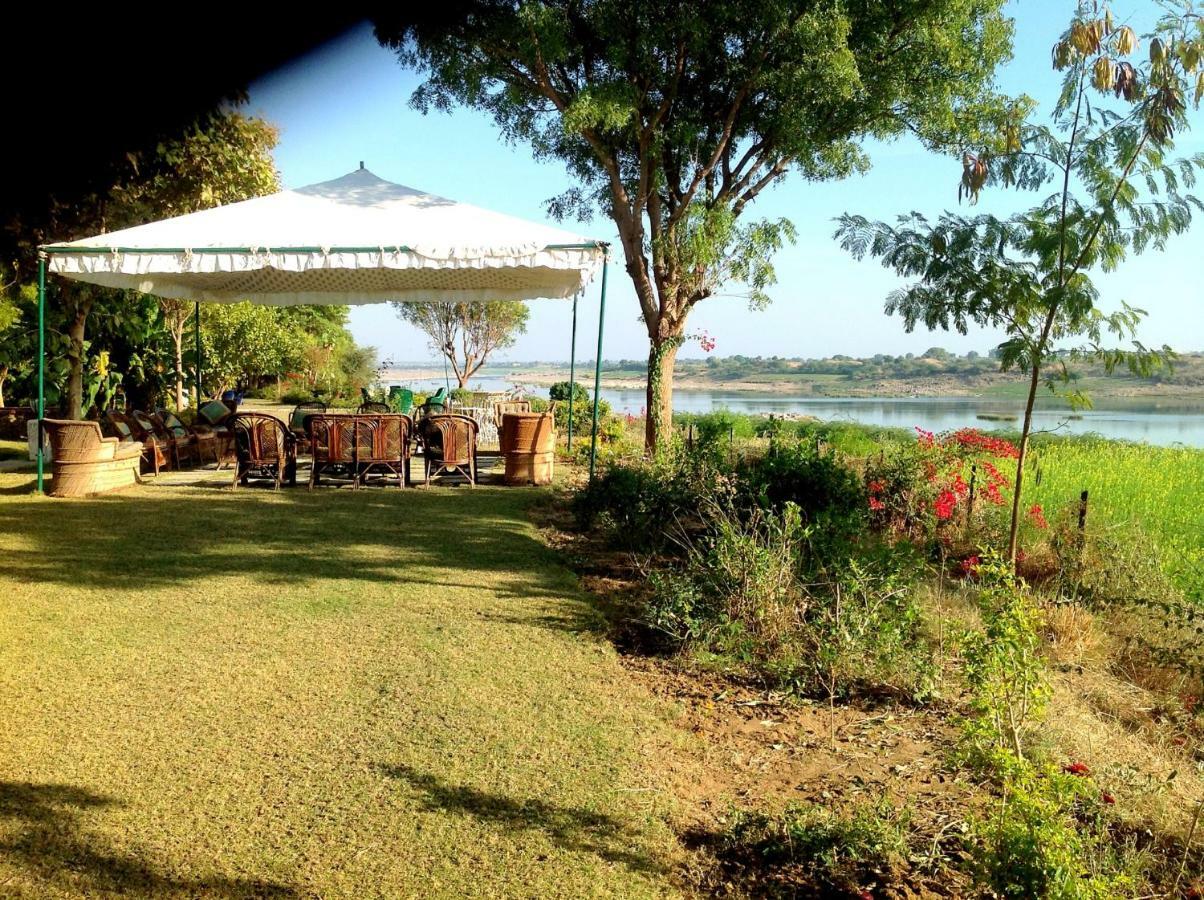 Bhadrawati - A Riverside Safari Lodge Ranthambore Exteriér fotografie